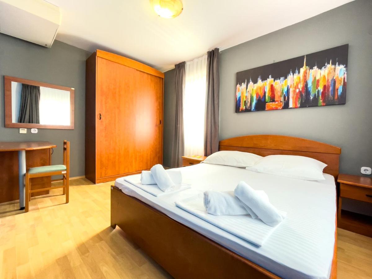 Grand - Premium Rooms & Apartments เซลเซ ภายนอก รูปภาพ