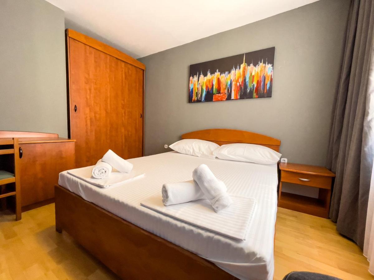 Grand - Premium Rooms & Apartments เซลเซ ภายนอก รูปภาพ